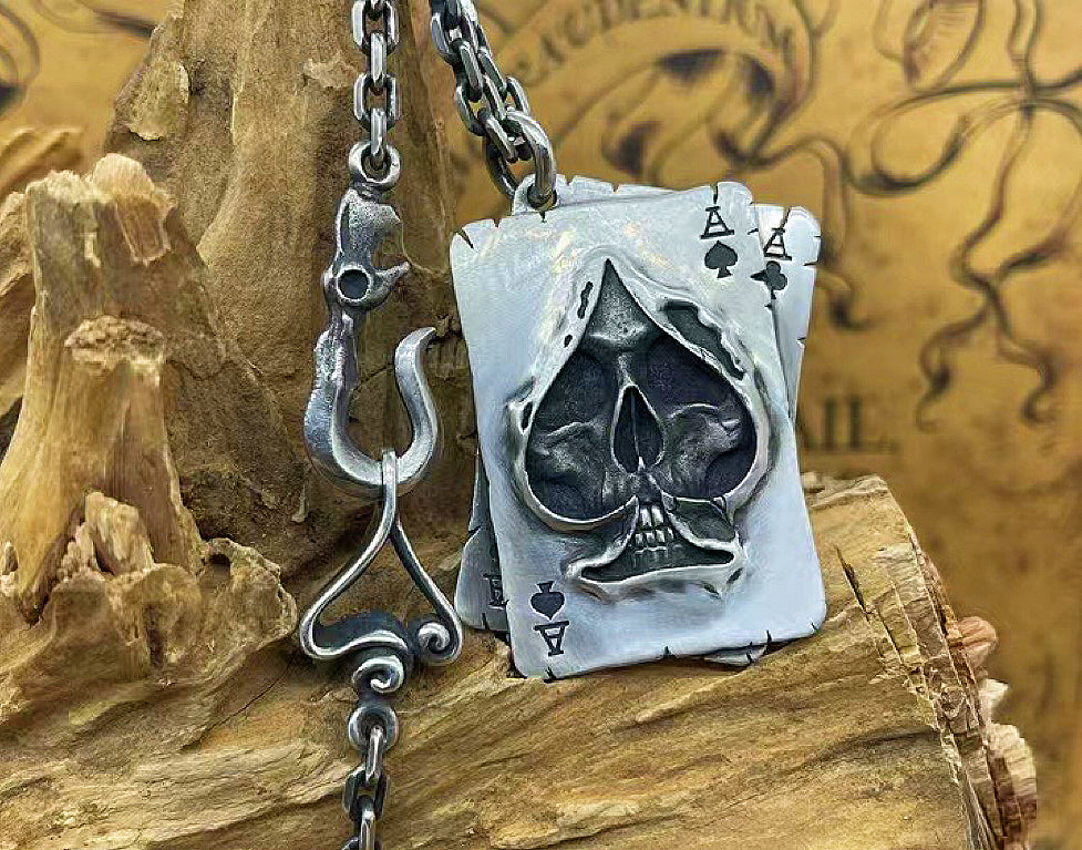 Spade Skull Silver Pendant (Item No. P0164) Tartaria Onlinestore