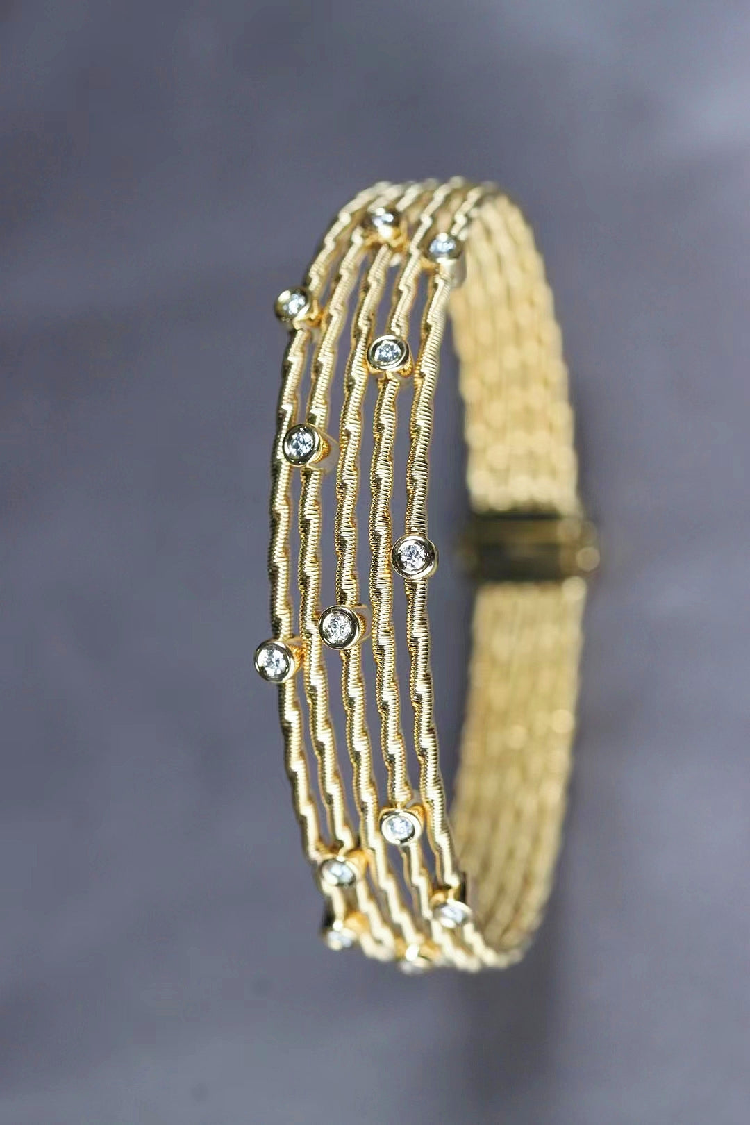 Classy Elastic 18k Diamond Bracelet Chain (Item No. GB003) Tartaria Onlinestore
