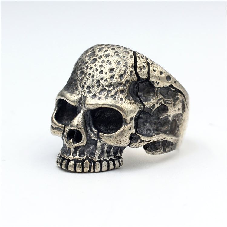 Medium Punk Skull Silver Ring (Item No. R0027) Tartaria Onlinestore
