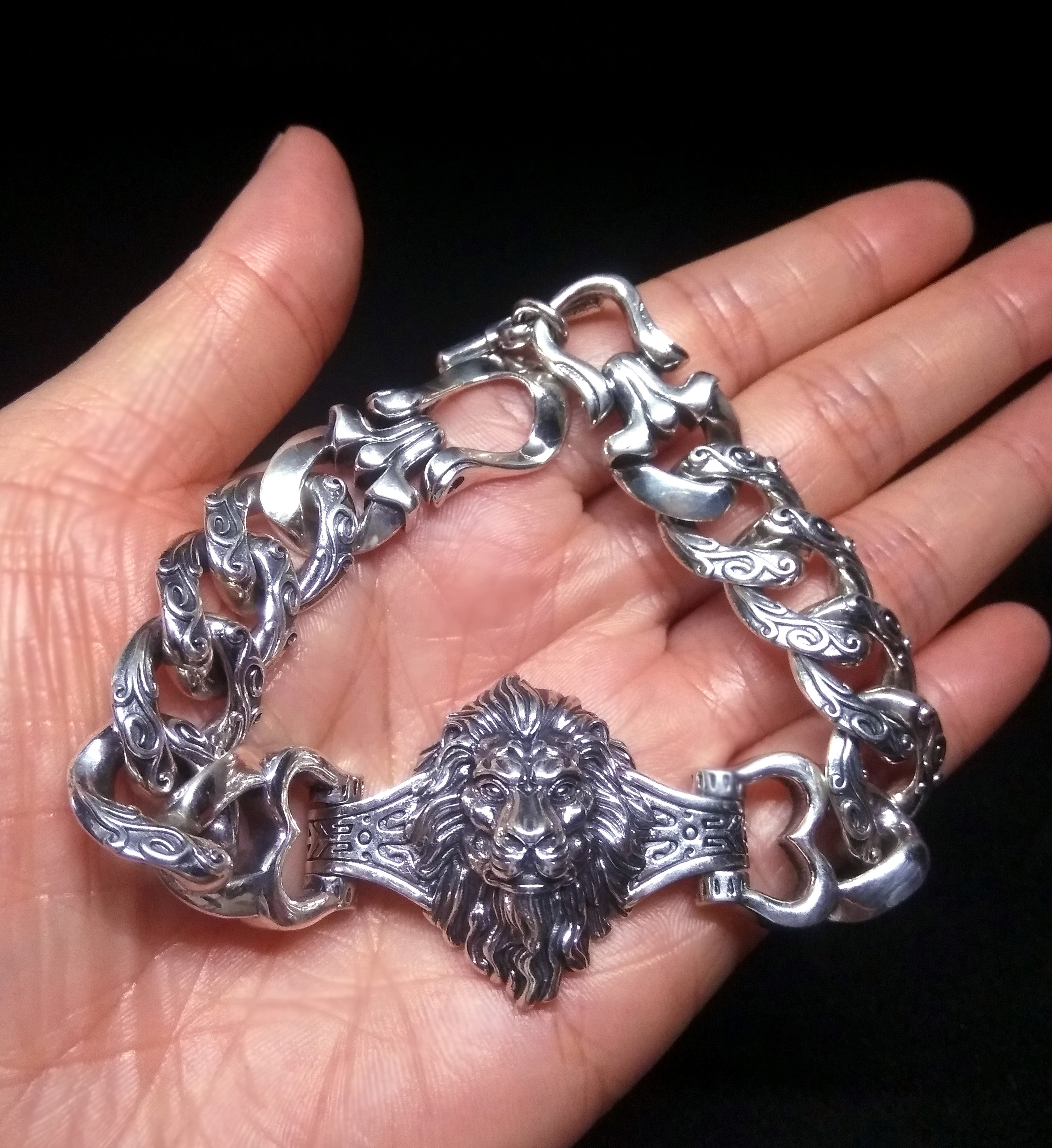 Lion Silver Bracelet (Item No. B0360) Tartaria Onlinestore