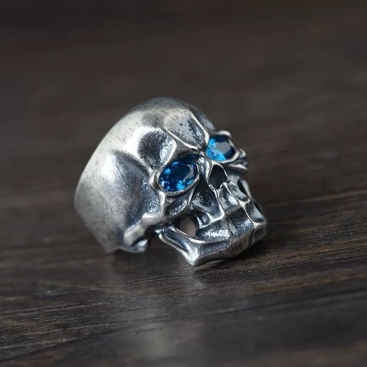 Blue Eyes Skull Silver Ring (Item No. R0052) Tartaria Onlinestore