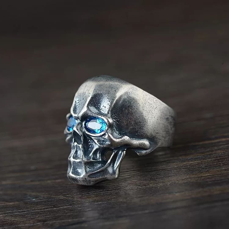 Blue Eyes Skull Silver Ring (Item No. R0052) Tartaria Onlinestore