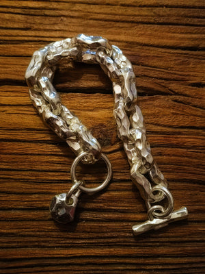 Heavy Metal Hammered Silver Bracelet (Highly Polished) (Item No.B0565) Tartaria Onlinestore