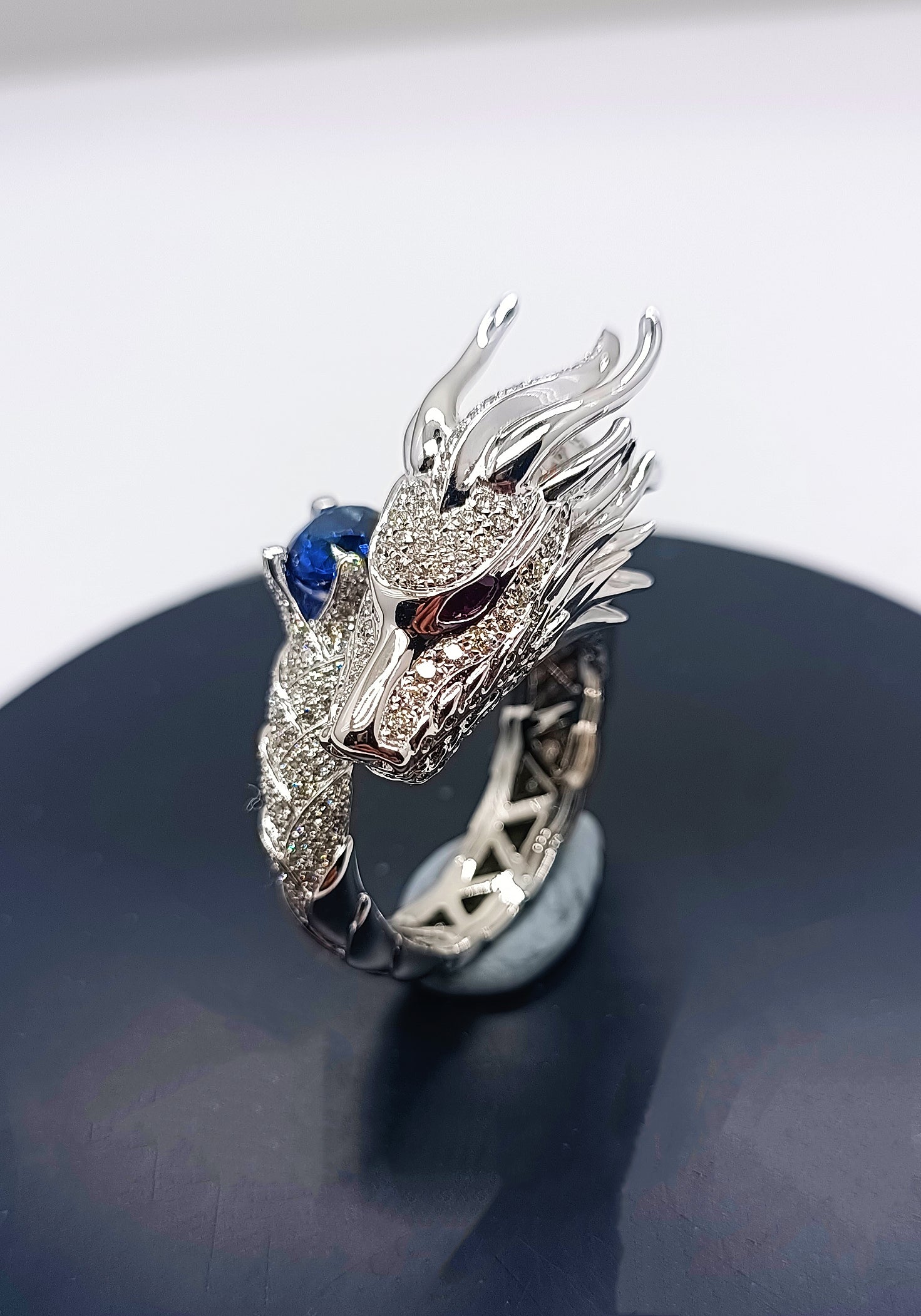 Dragon 18k Gold Ring (Item No. R0132) Tartaria Onlinestore
